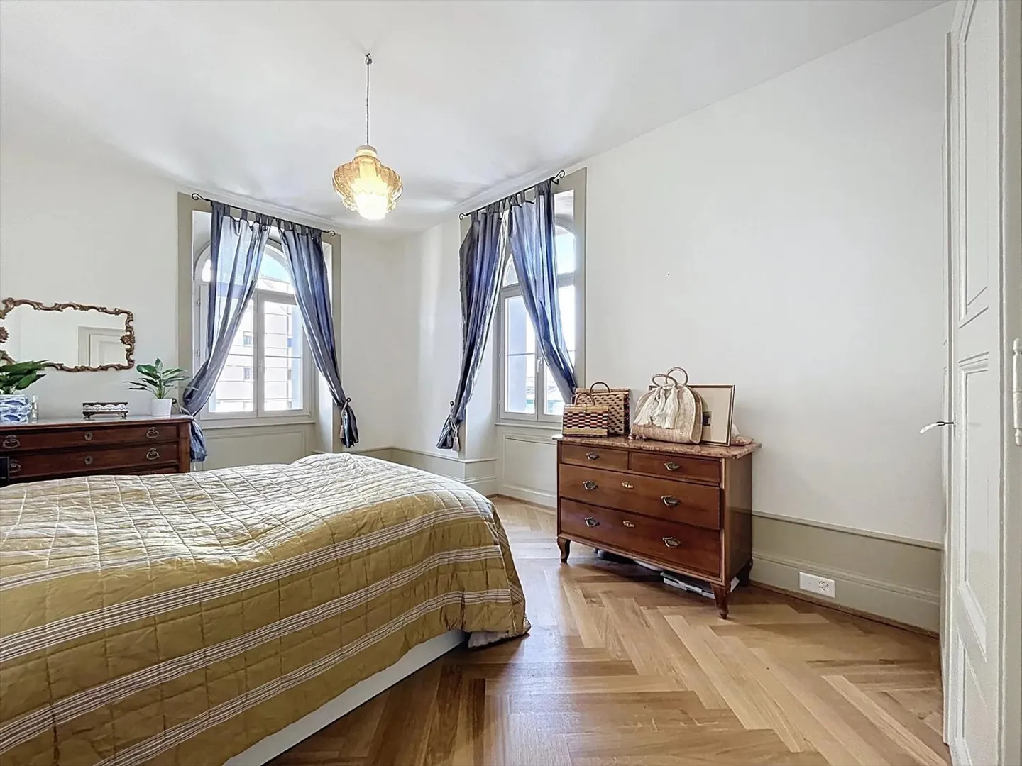 Apartment with Character in the Center of Vevey - Photo 7 of 8