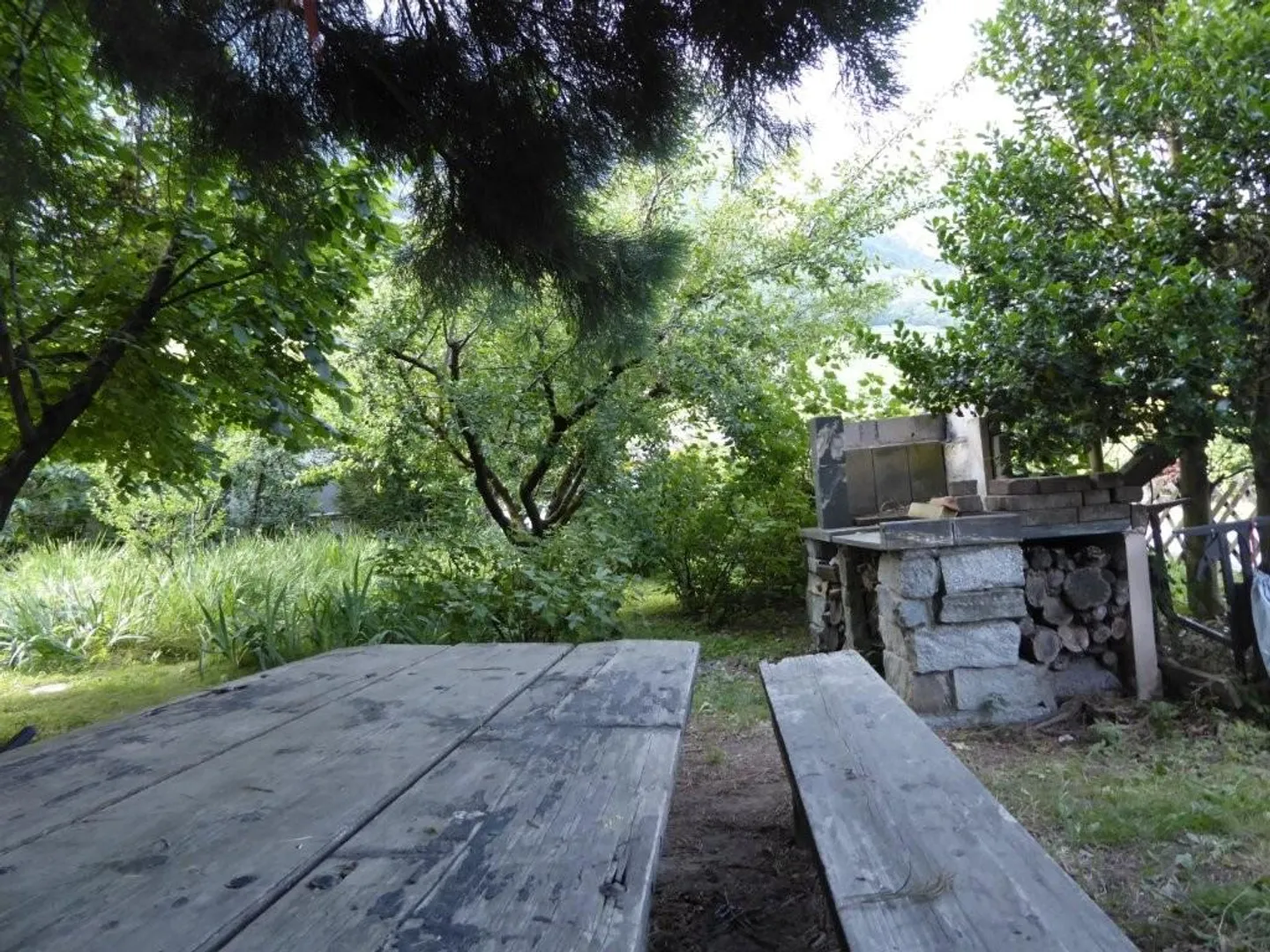 "Petit coin de paradis" à Fully, terrain constructible - Photo 4 sur 5