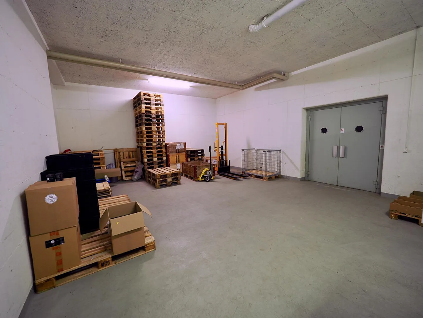 Magazzino/Hall di produzione ad Amriswil - Foto 15 di 22
