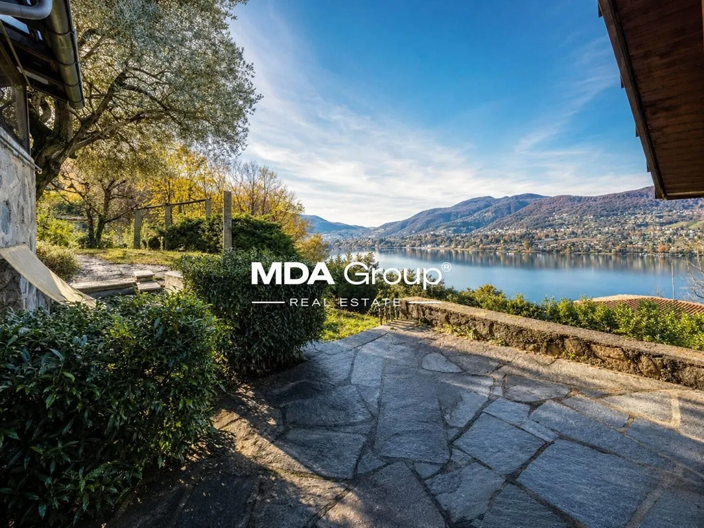 Einzigartige Villa mit Seeblick - Foto 5 von 13