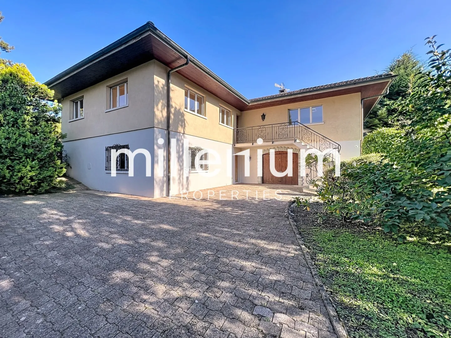 Magnifica casa unifamiliare a Cointrin - Foto 1 di 12