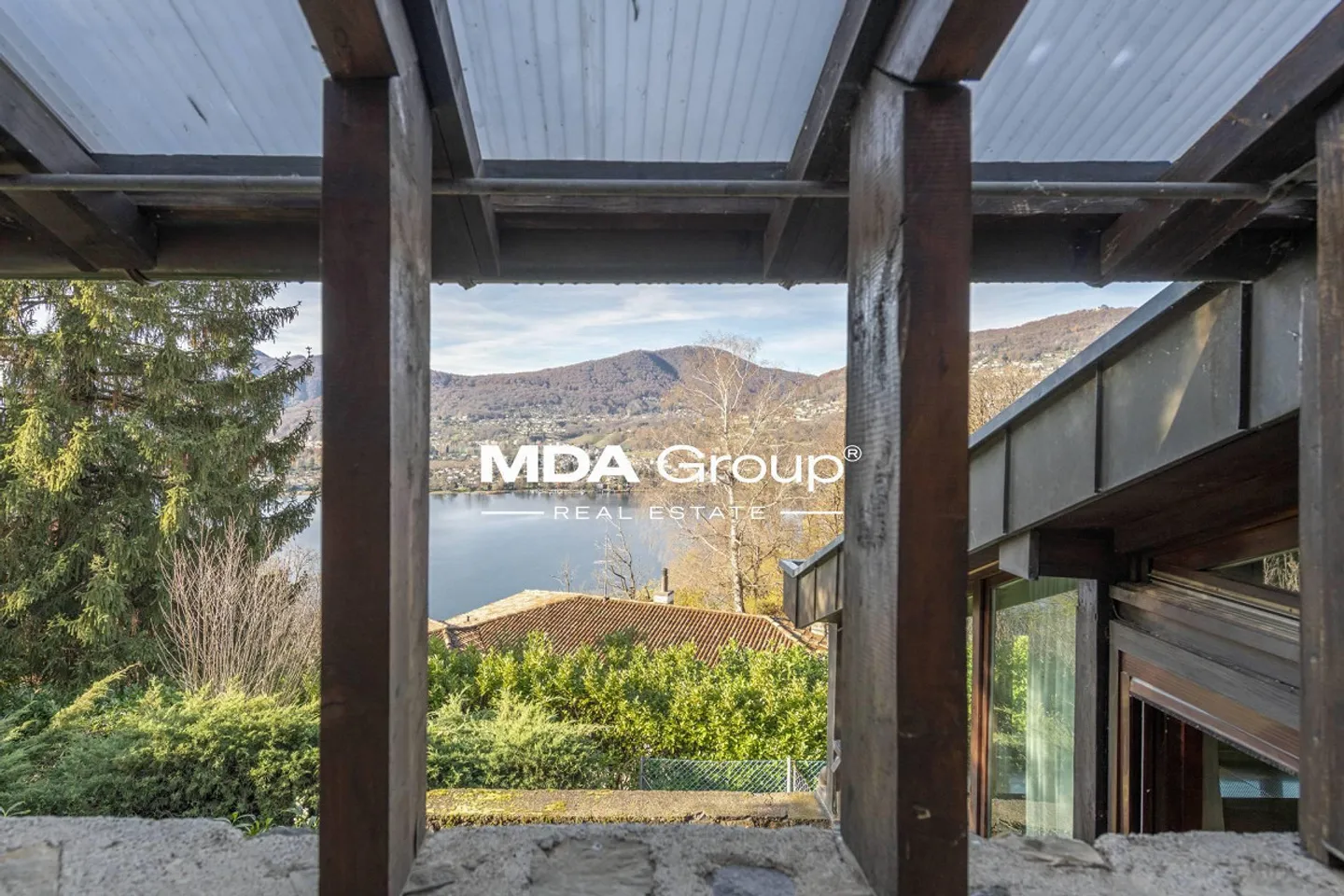 Einzigartige Villa mit Seeblick - Foto 11 von 13