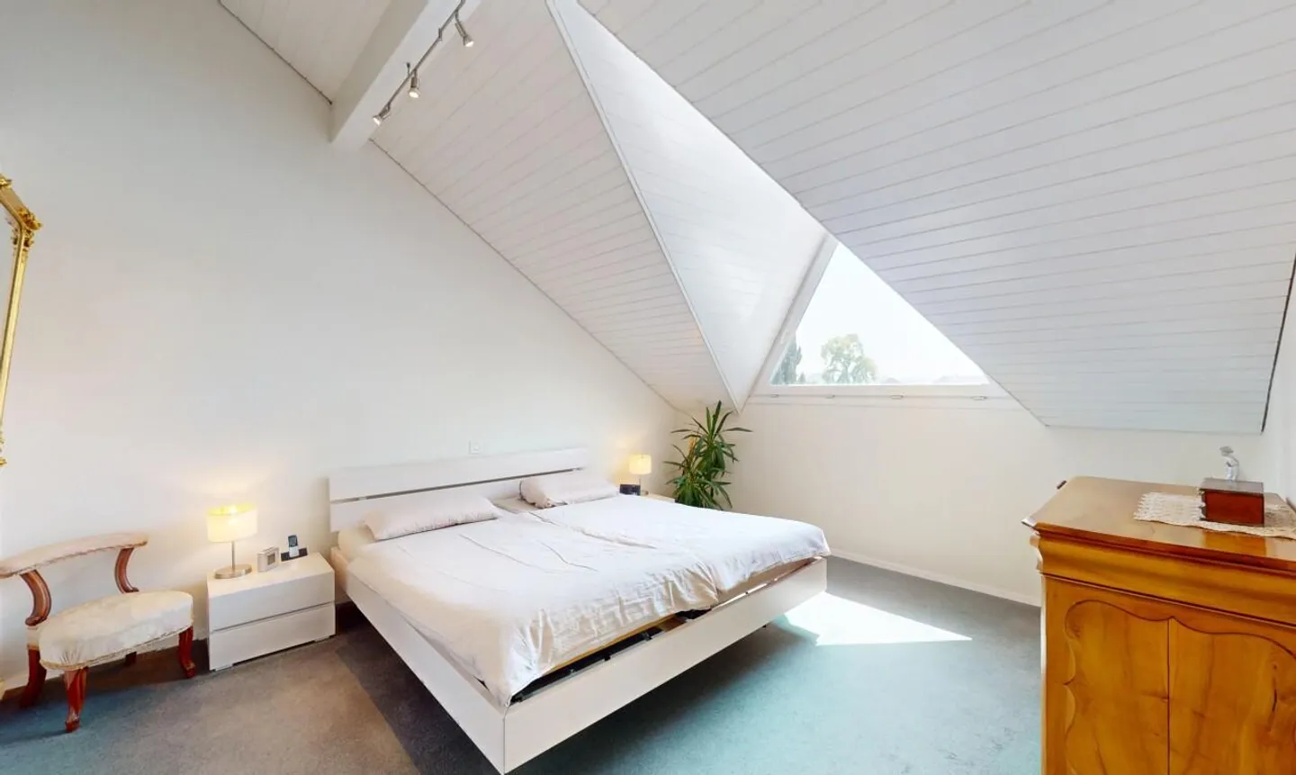 Bellissima casa unifamiliare con 250m2 di superficie abitabile, piscina, spa e giardino d'inverno - Foto 11 di 13