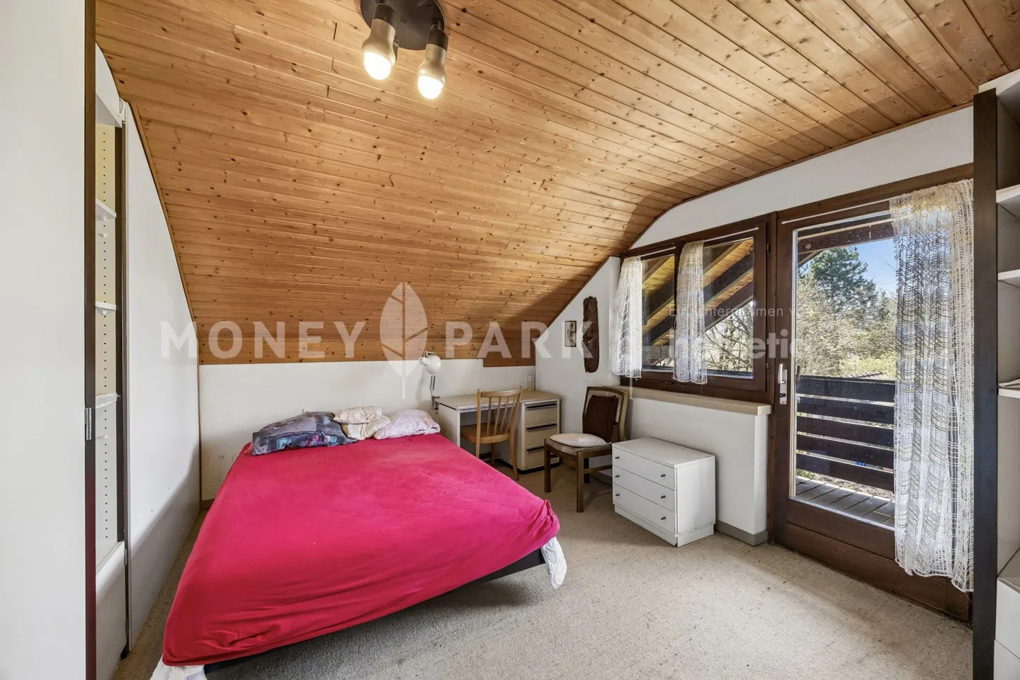Attraente casa unifamiliare di 5,5 stanze con terrazza e balcone - Foto 2 di 9