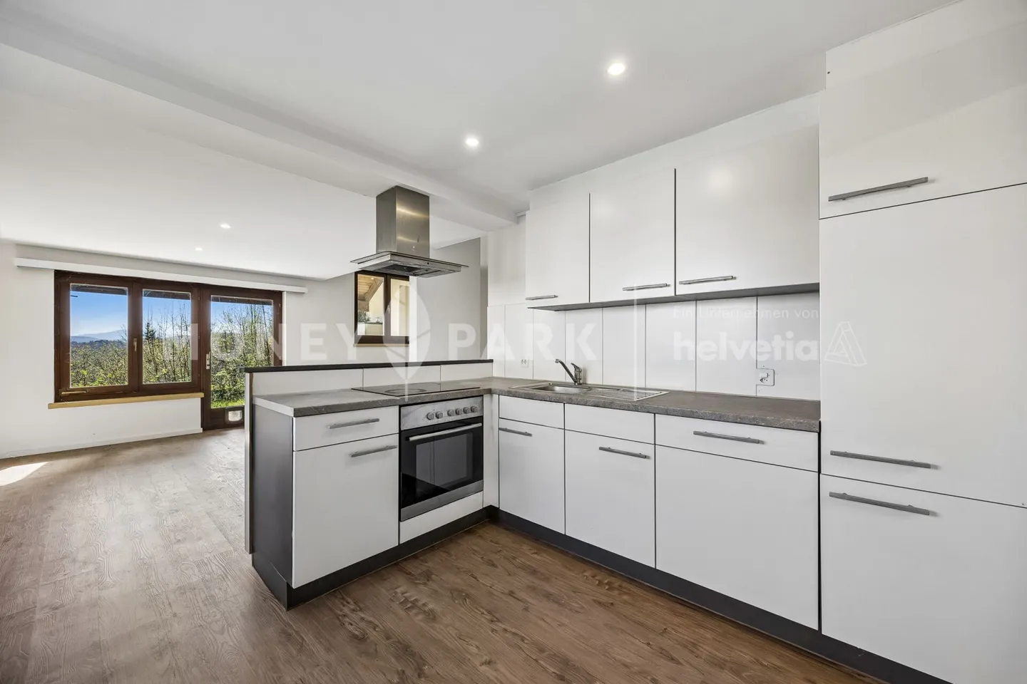 Attraente casa unifamiliare di 5,5 stanze con terrazza e balcone - Foto 6 di 9