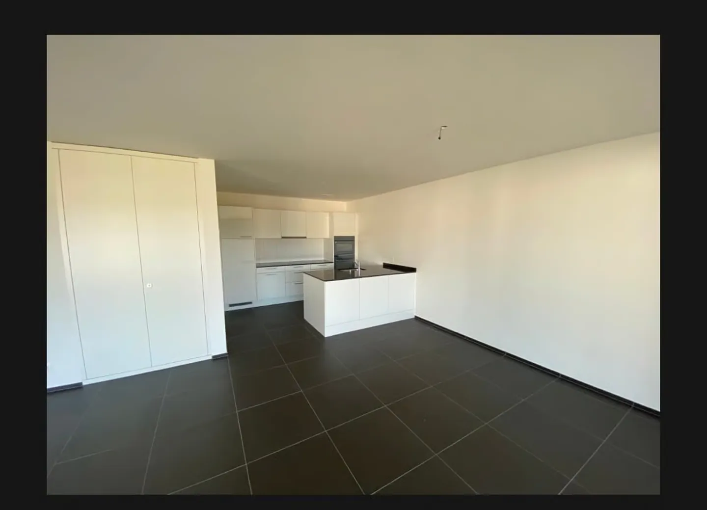 Moderno appartamento con 2 camere da letto con balcone e vista mozzafiato a Eschlikon - Foto 4 di 12