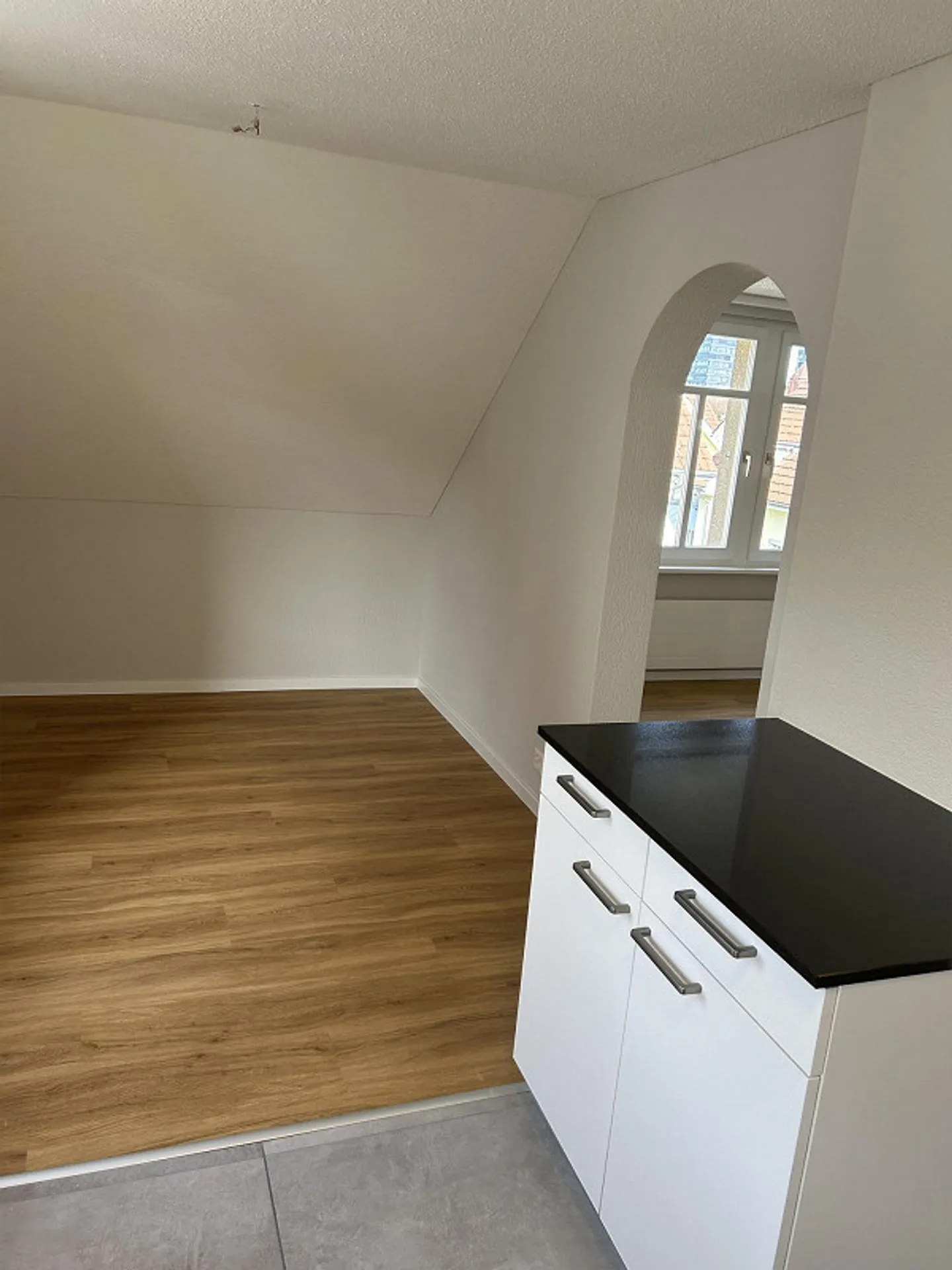 3 Room Apartment - Photo 6 of 11