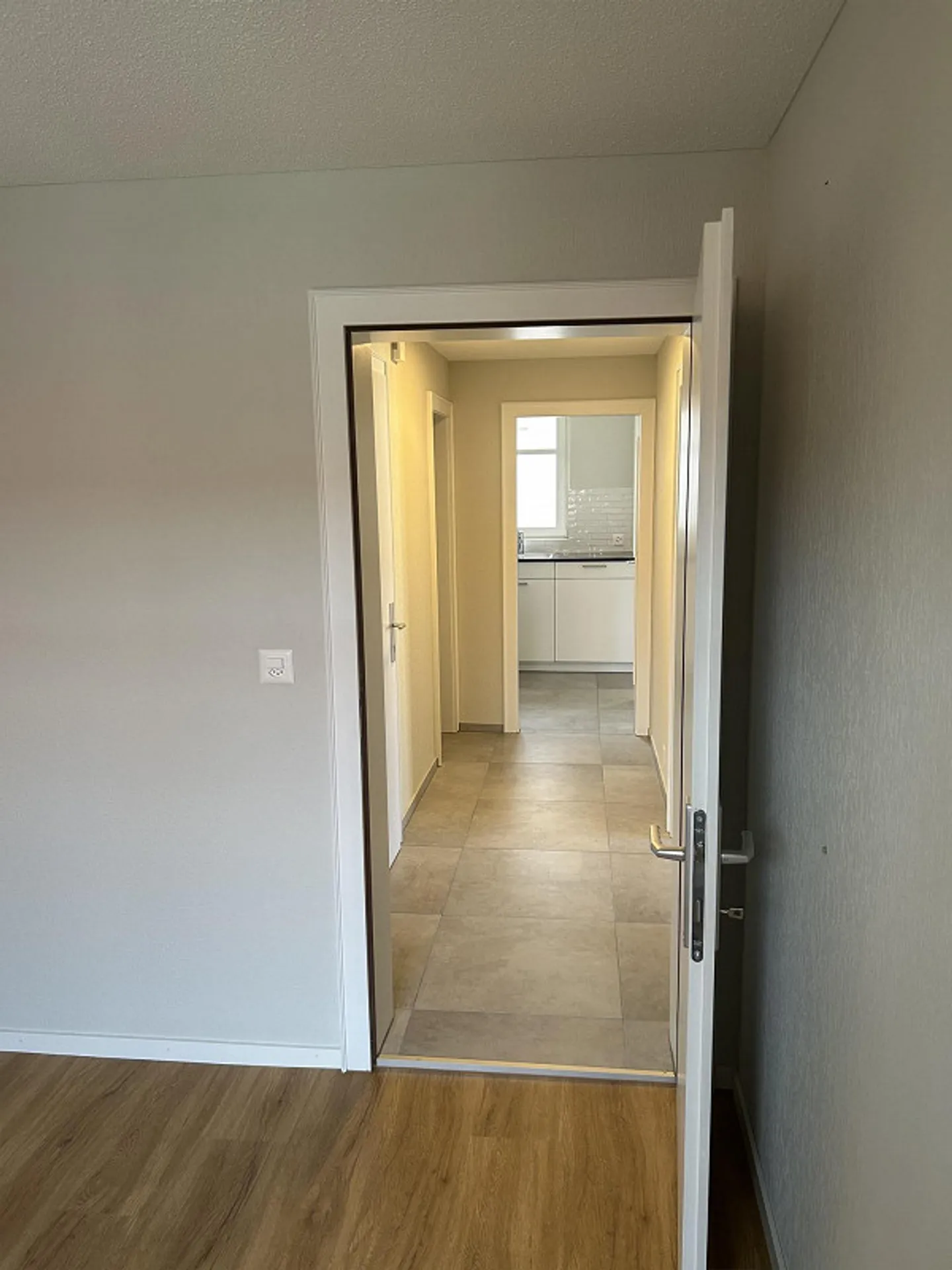 3 Room Apartment - Photo 9 of 11