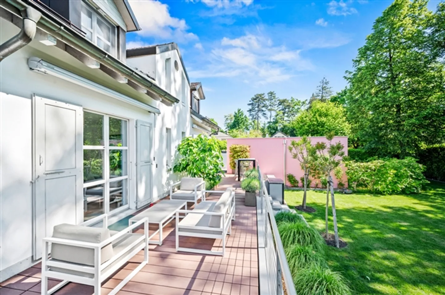 Beautiful single-family house with swimming pool in the heart of Chêne-Bougeries - Photo 3 of 5