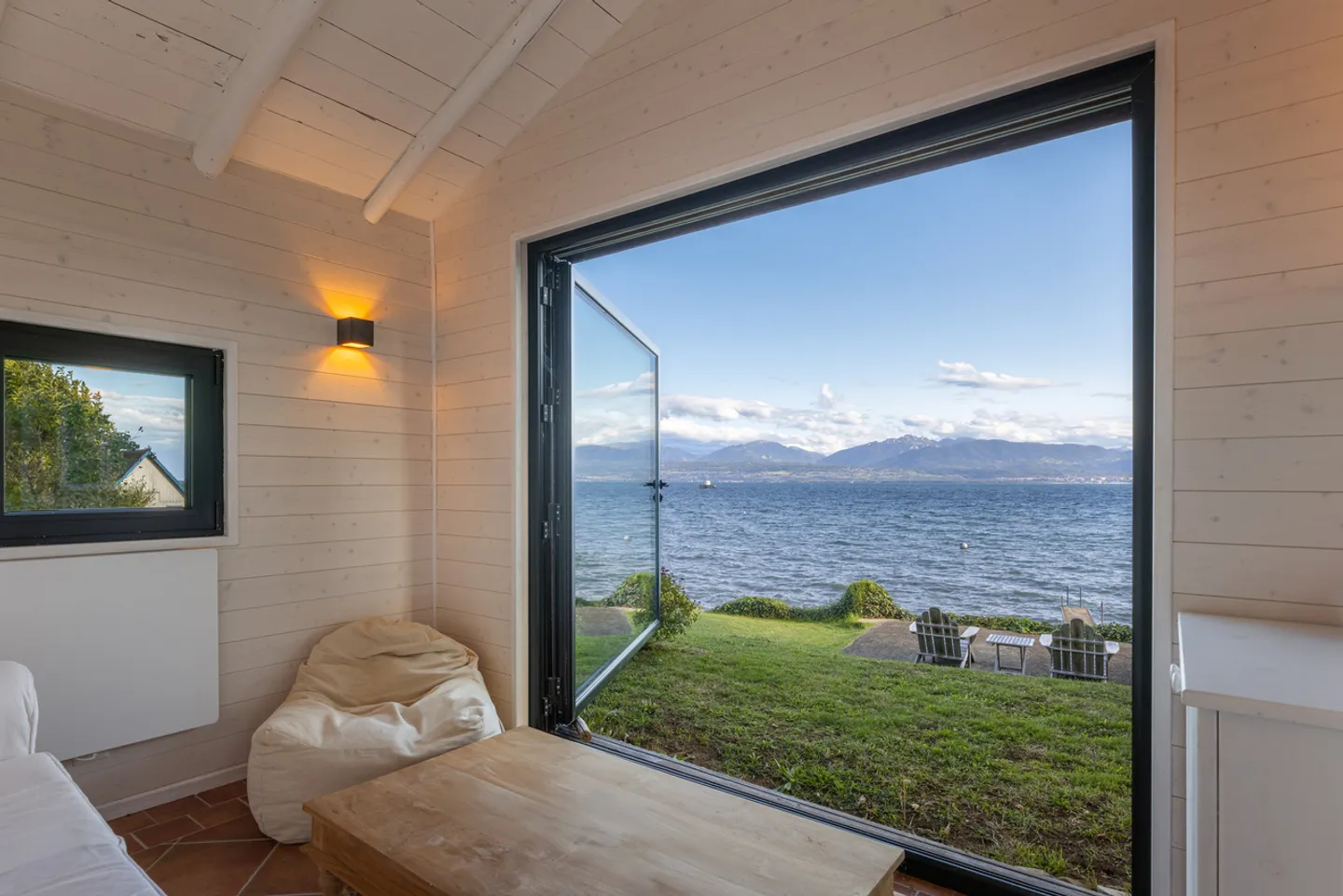 Schönes Anwesen mit beheiztem Pool und privatem Strand - Foto 1 von 9