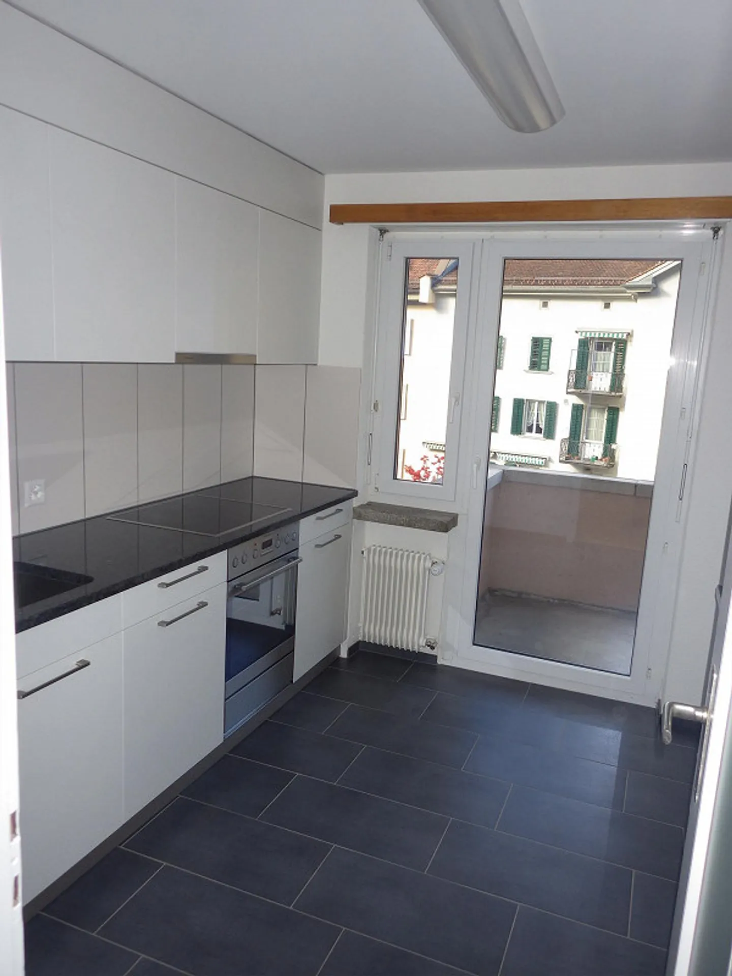 3-room apartment in a central location - Photo 2 of 9