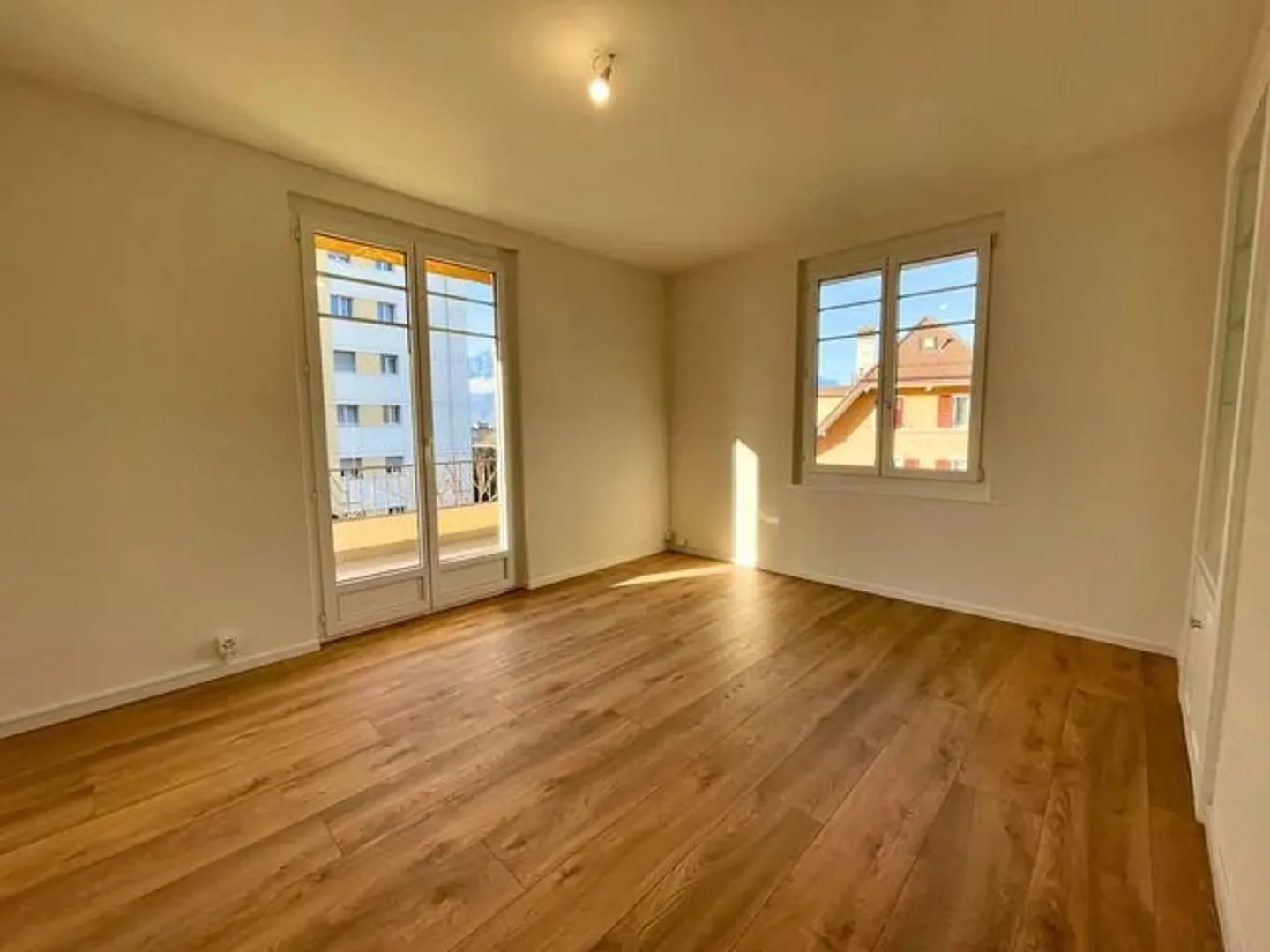 Appartamento completamente ristrutturato - 3,5 stanze al 1° piano - Foto 2 di 8