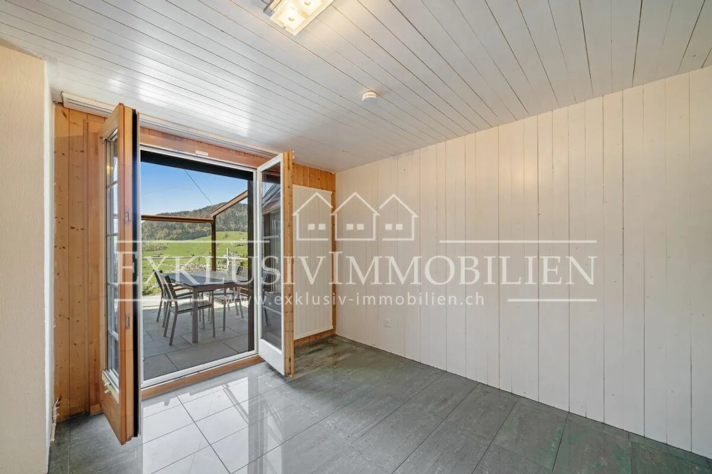 Casa unifamiliare idilliaca con giardino d'inverno e vista mozzafiato sul lago Walensee - Foto 6 di 12