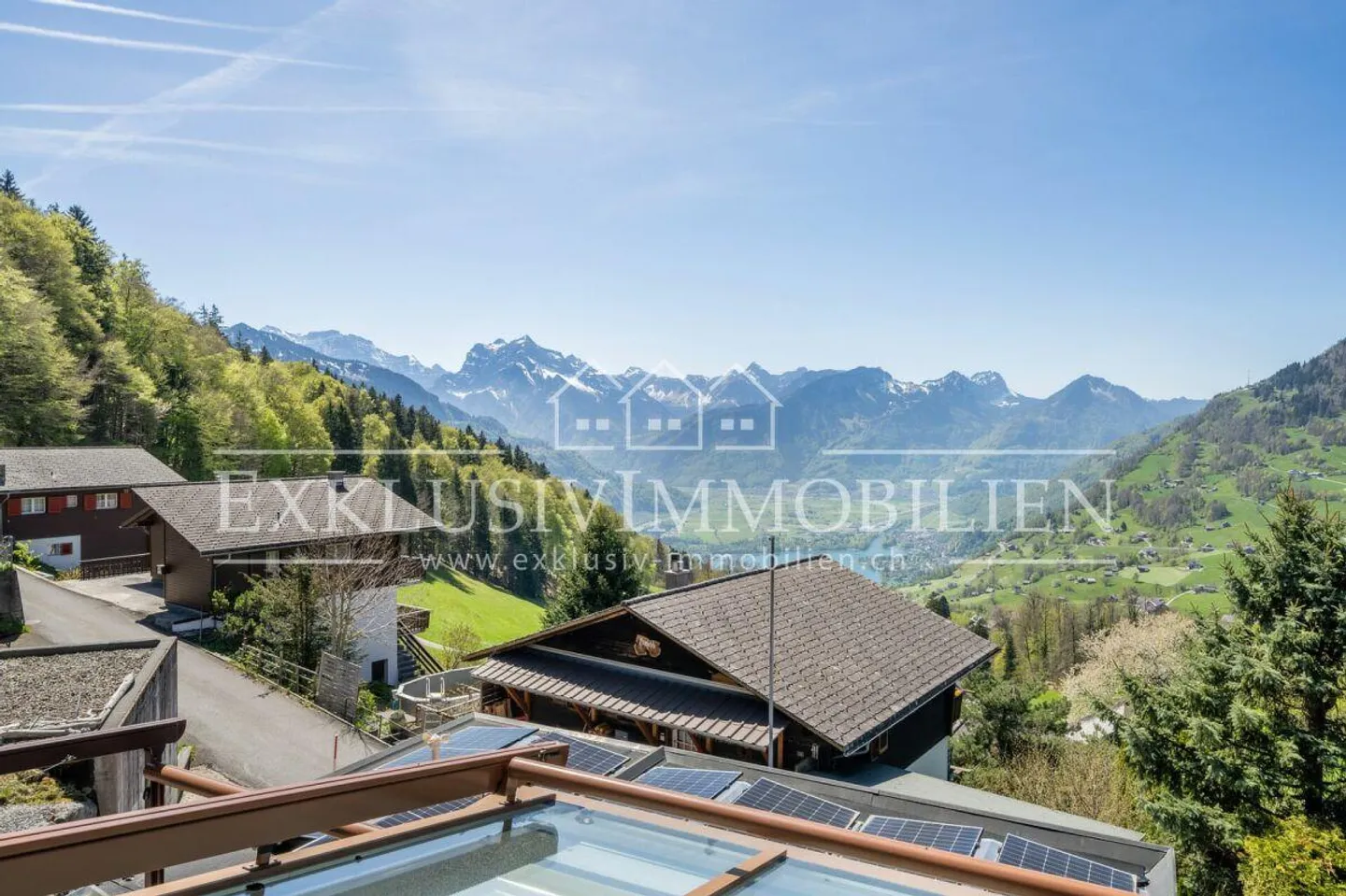 Casa unifamiliare idilliaca con giardino d'inverno e vista mozzafiato sul lago Walensee - Foto 12 di 12