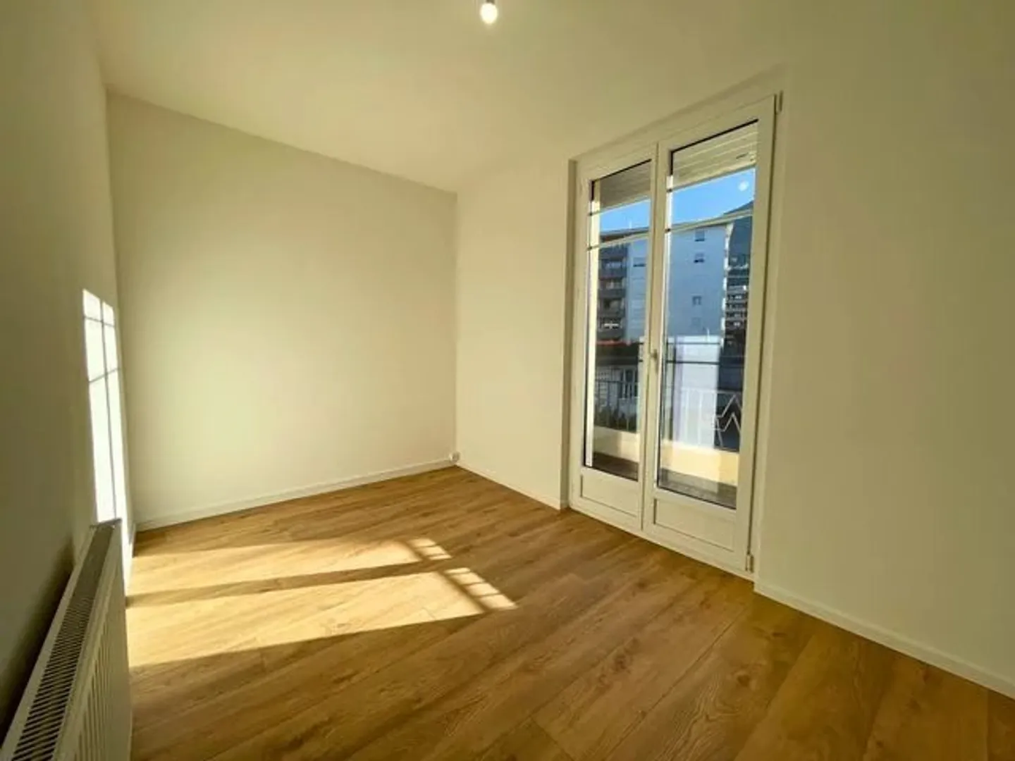 Appartamento completamente ristrutturato - 3,5 stanze al 1° piano - Foto 6 di 8