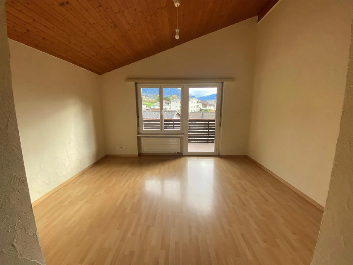 Accogliente appartamento di 1,5 stanze in mansarda - Foto 1 di 9