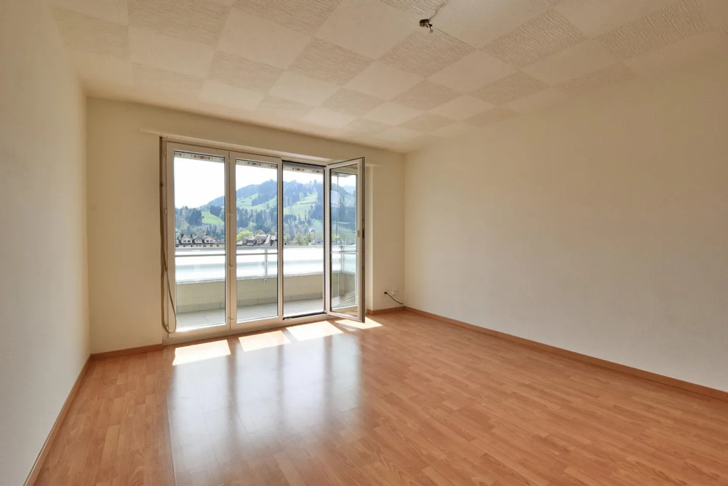 Gemütliche 4.5 Zimmerwohnung - Foto 2 von 9