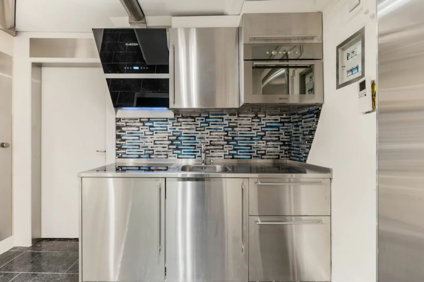 BIJOU RÉNOVÉ DANS LA VILLE ANCIENNE - Photo 8 sur 11