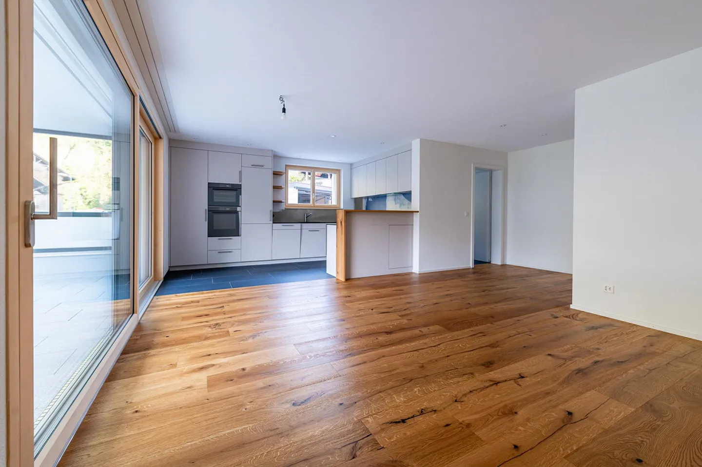 Appartamento giardino di nuova costruzione di 4,5 stanze - Foto 3 di 11