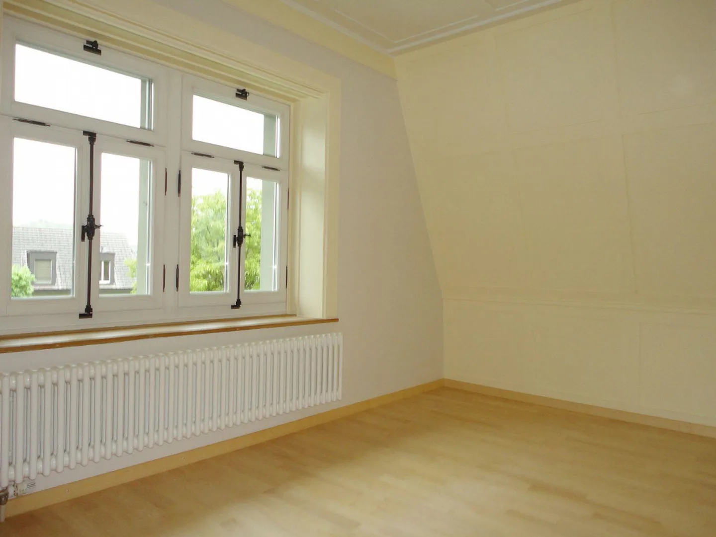 Living with Style - Beautiful 4.5 Room Apartment with Balcony - Photo 9 of 13