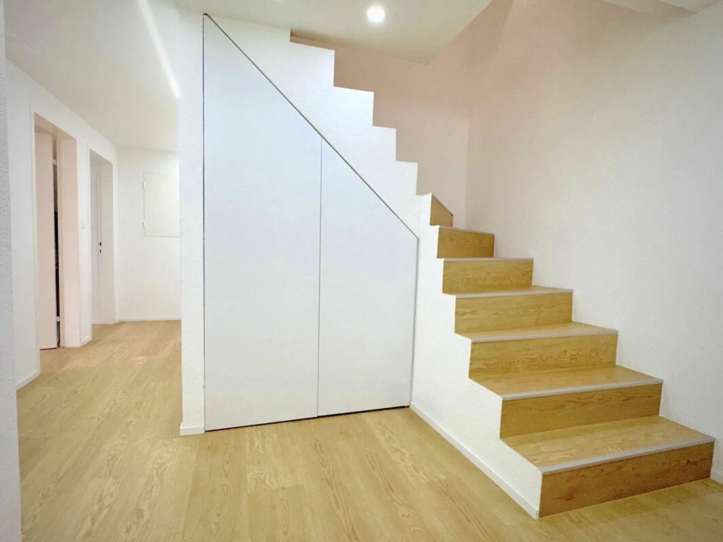 Completely renovated single-family home with fantastic views and optimal sunlight - Photo 13 of 18