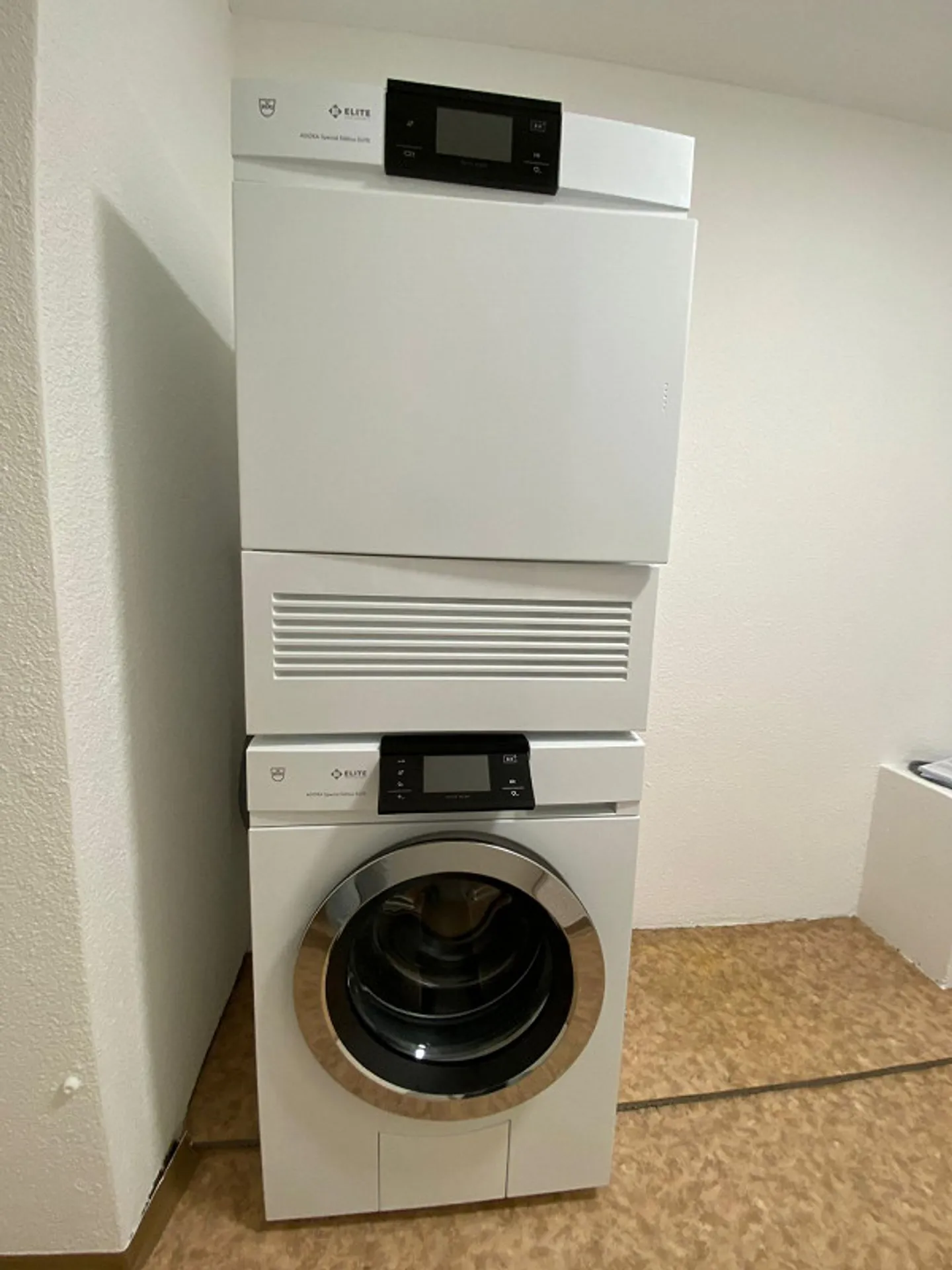 Appartamento accogliente di 5,5 stanze in affitto - Foto 1 di 11