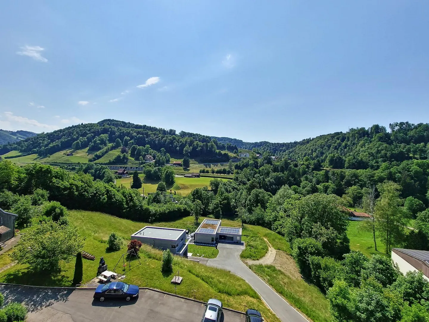 Appartamento accogliente di 5,5 stanze in affitto - Foto 3 di 11