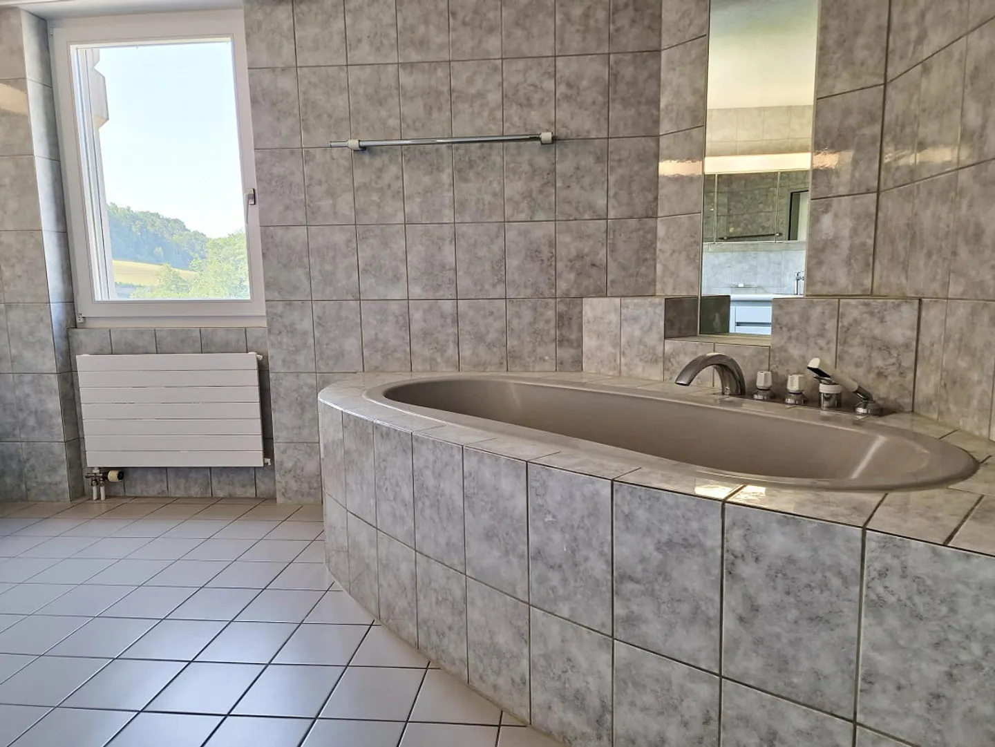 Appartamento accogliente di 5,5 stanze in affitto - Foto 9 di 11