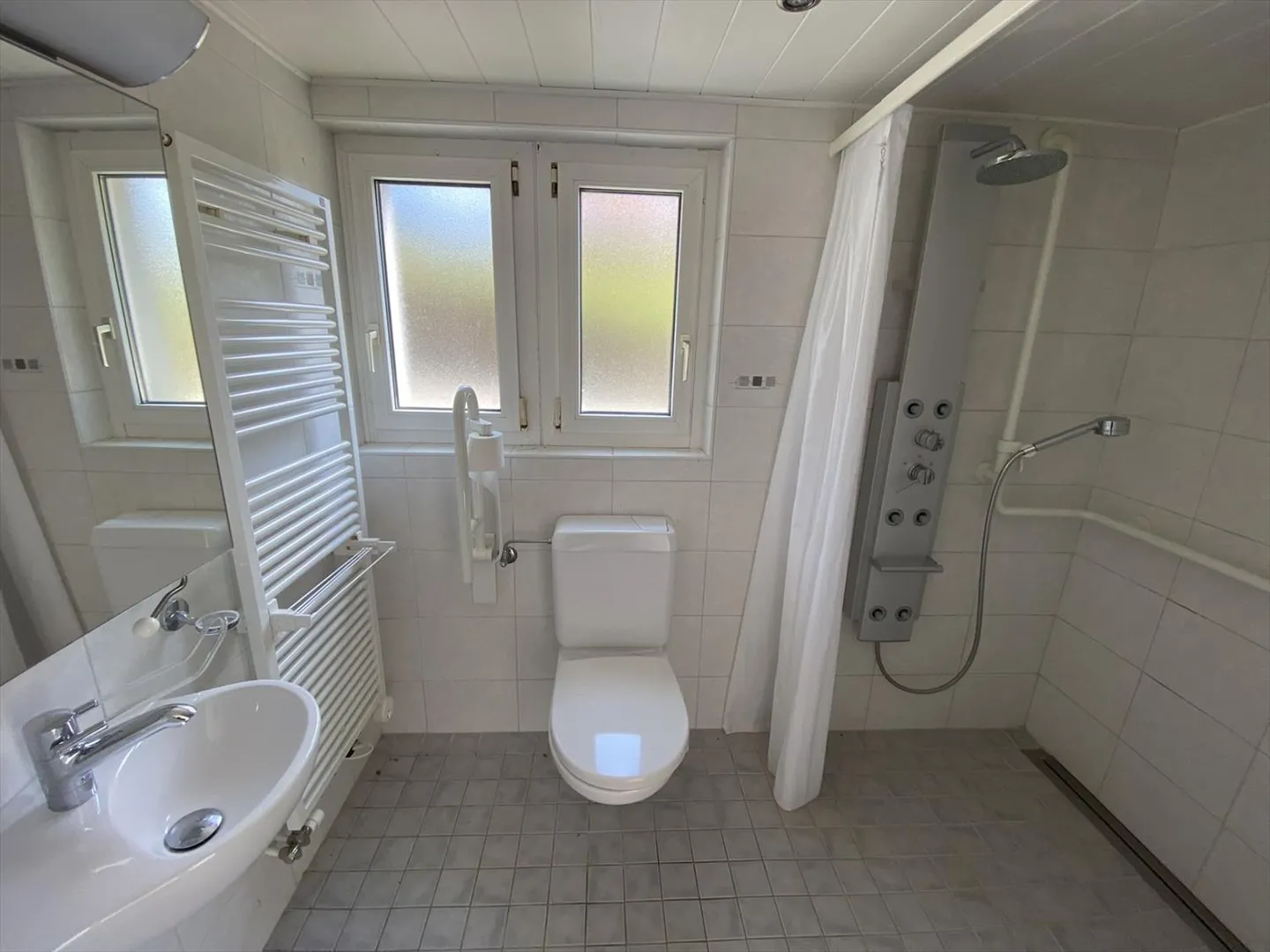 5.5 Room House - Photo 11 of 13