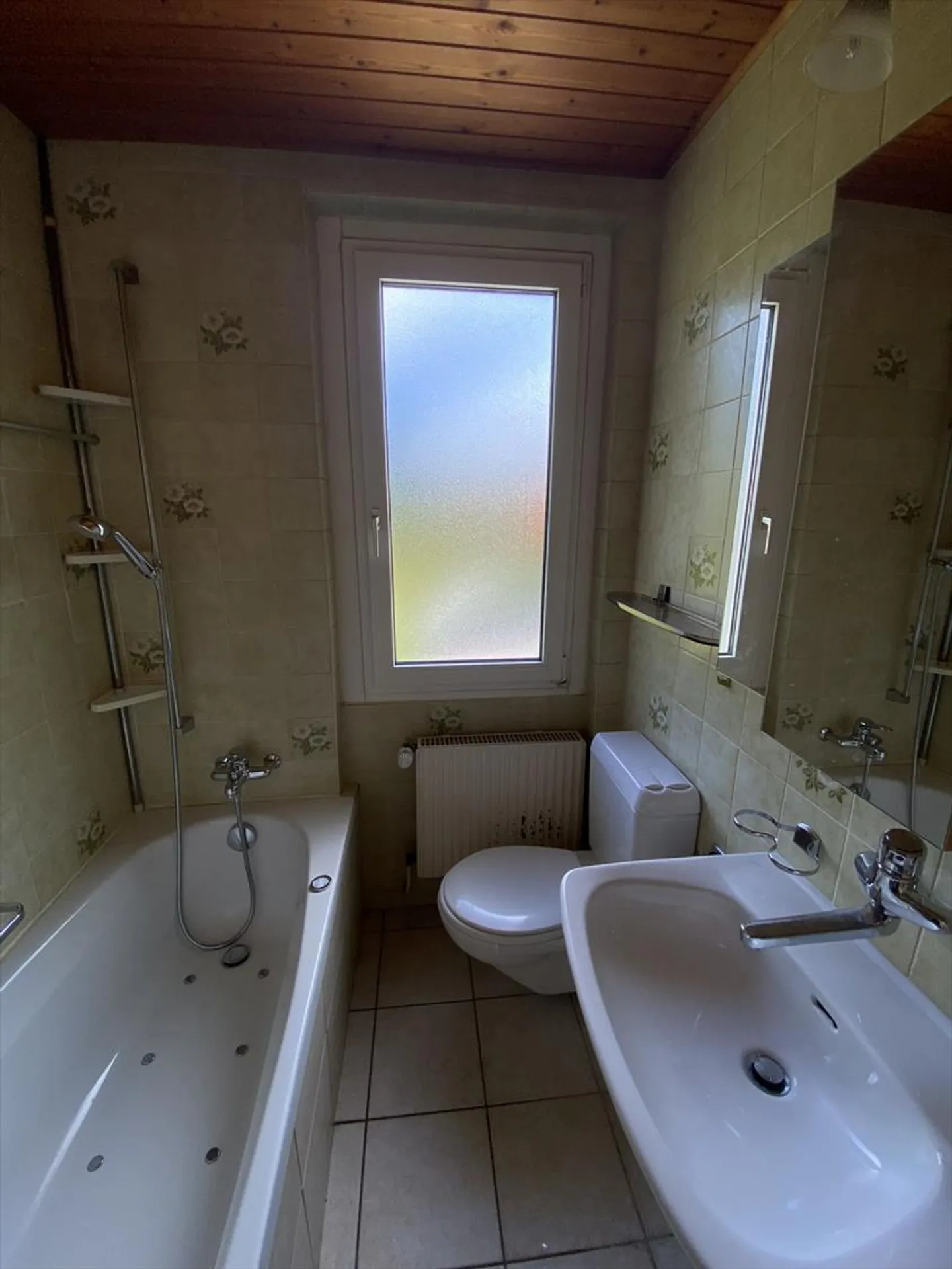 5.5 Room House - Photo 12 of 13