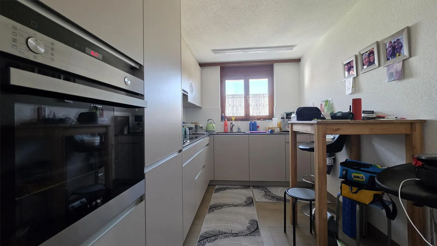 Charmante 4.5 Zimmer Wohnung - Foto 3 von 13