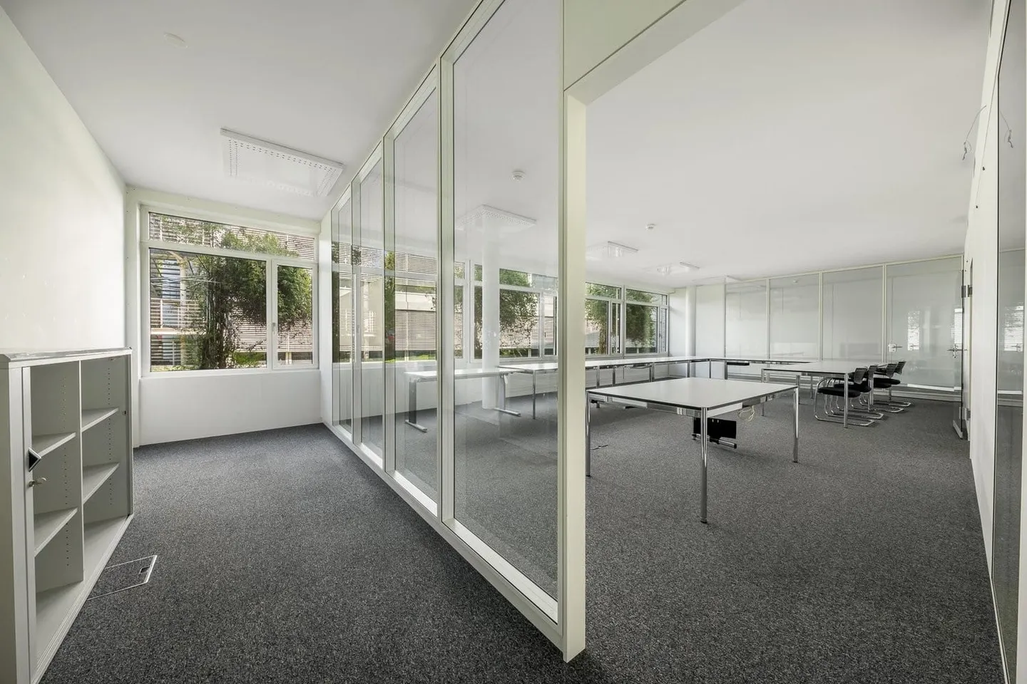 Espace de bureau agrandi d'environ 612 m² à Kloten, disponible immédiatement - Photo 4 sur 7