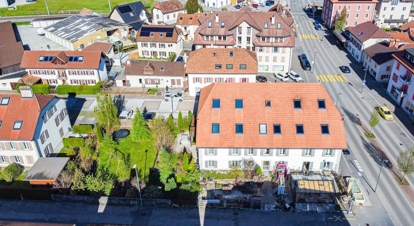 Duplex PPE di 2,5 locali completamente ristrutturato nel centro di Fleurier - Foto 13 di 13