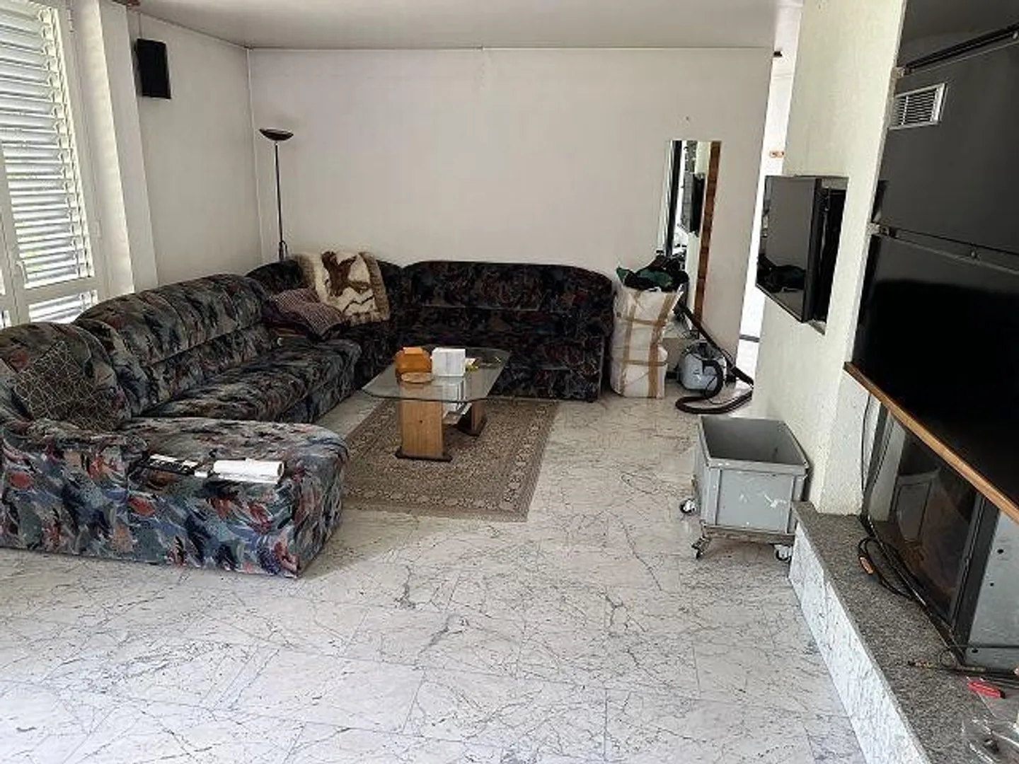 Moderne Villa mit Werkstatt - Foto 2 von 13