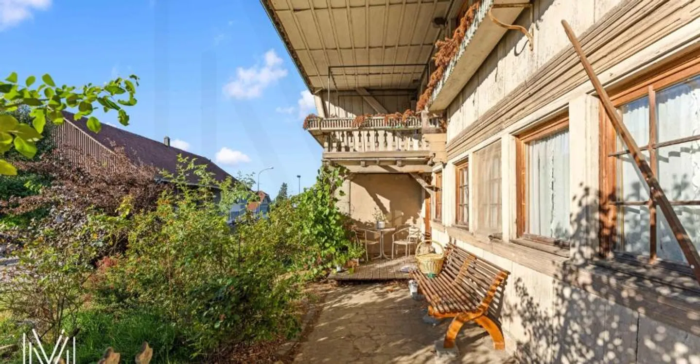 Ein authentisches Erbe, das im Herzen des Dorfes neu erfunden werden soll! Eine seltene Immobiliengelegenheit! - Foto 13 von 13