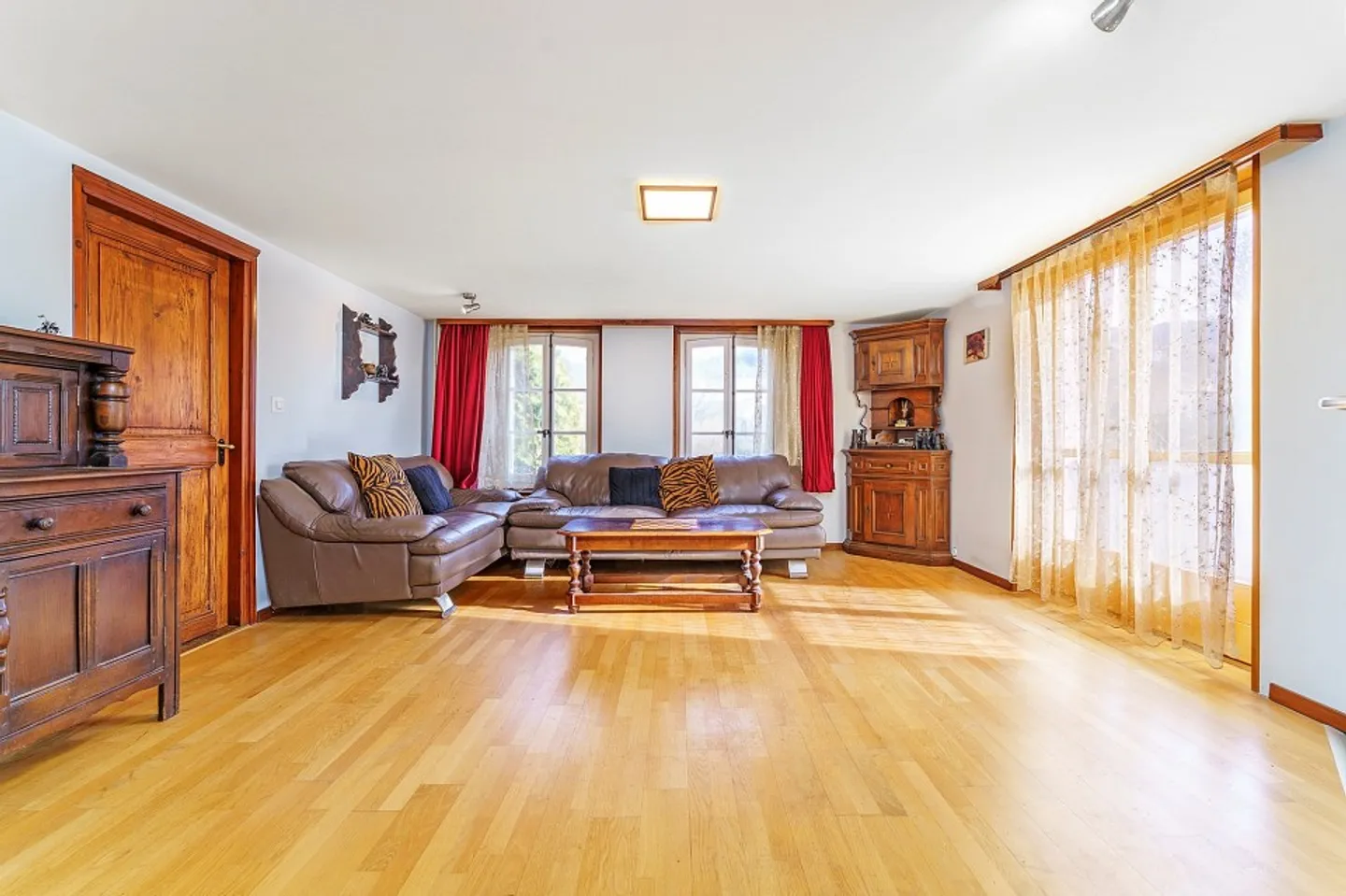 Maison Familiale Spacieuse à Vauderens - Photo 3 sur 13