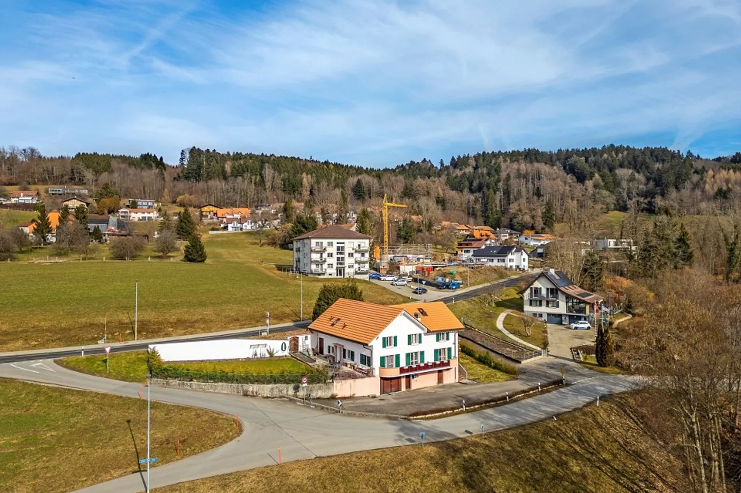 Maison Familiale Spacieuse à Vauderens - Photo 2 sur 13