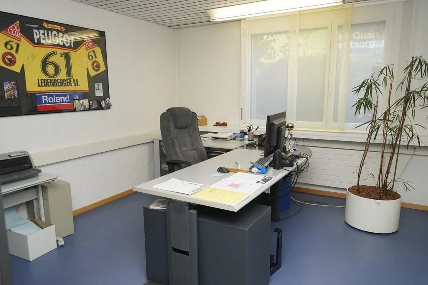 Spazi per uffici attraenti in affitto al piano terra! - Foto 2 di 7