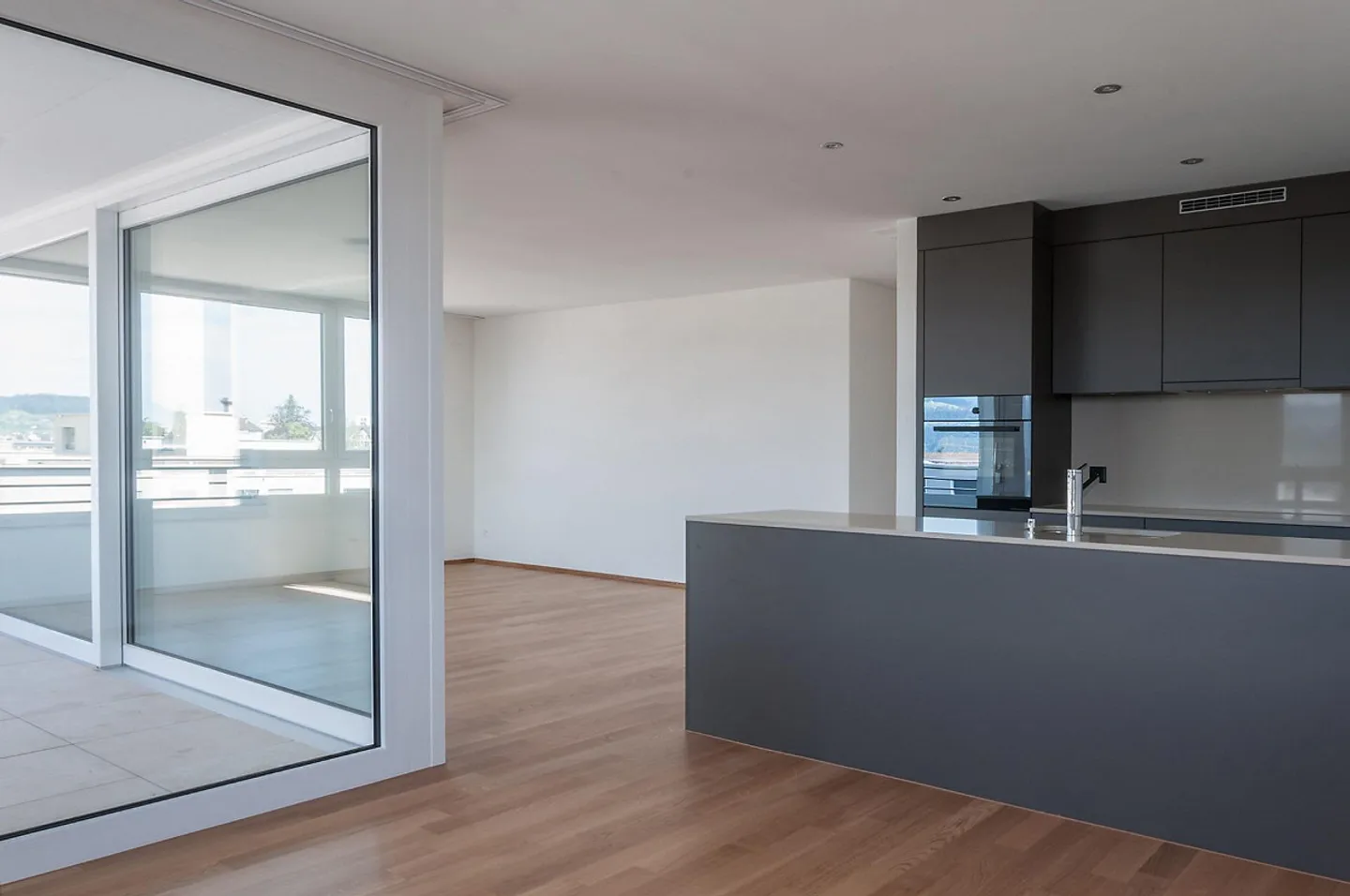 Home Sweet Home - Quiet Location Yet Central - Photo 3 of 11