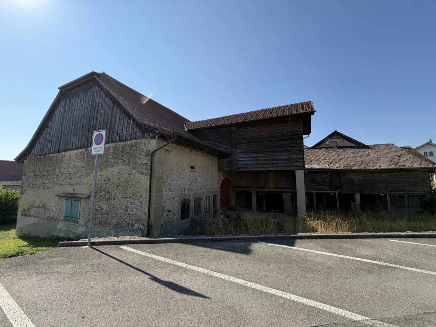 Old Vaud Farmhouse from the 18th Century - Photo 2 of 3