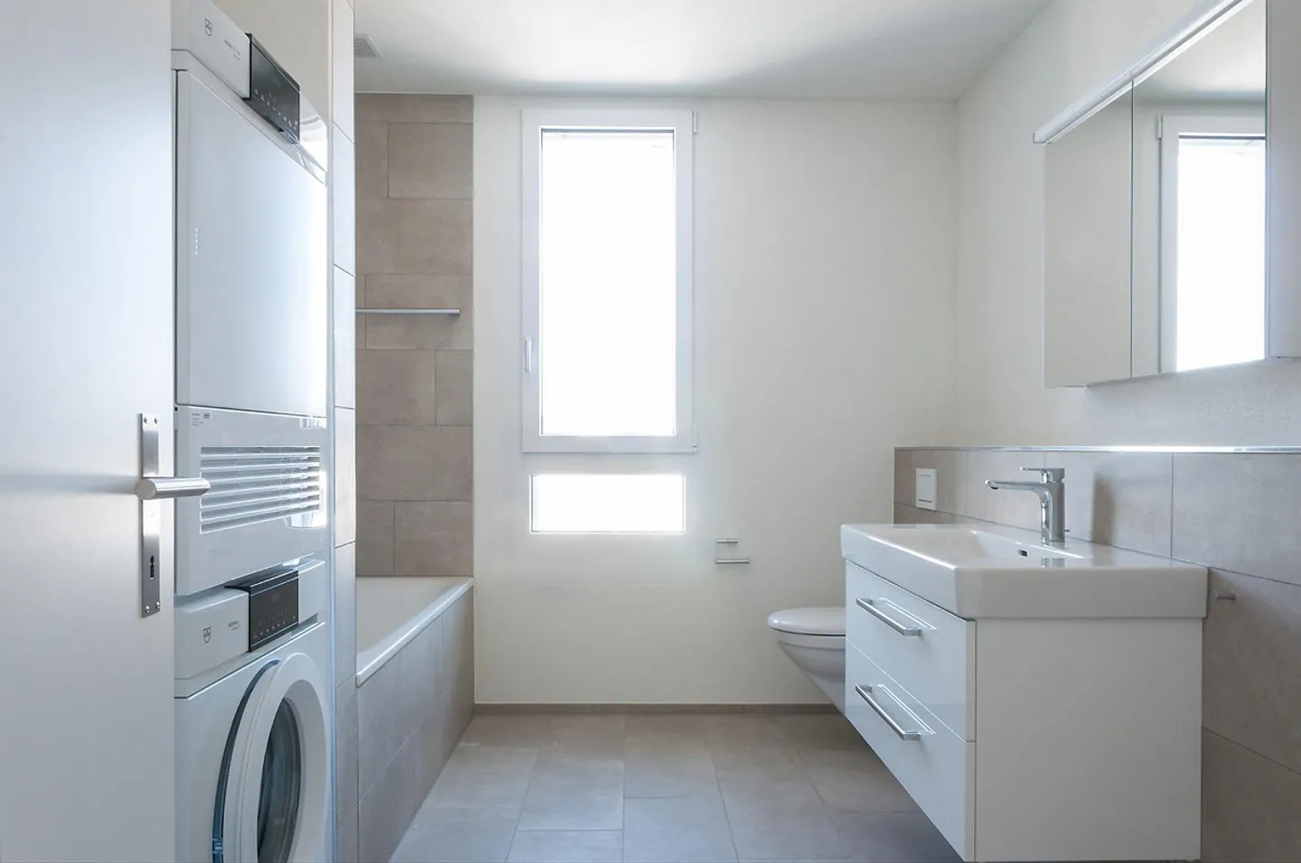 Home Sweet Home - Quiet Location Yet Central - Photo 9 of 11