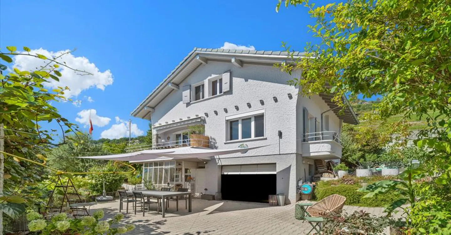 Charming Detached House in Chardonne - Photo 1 of 13
