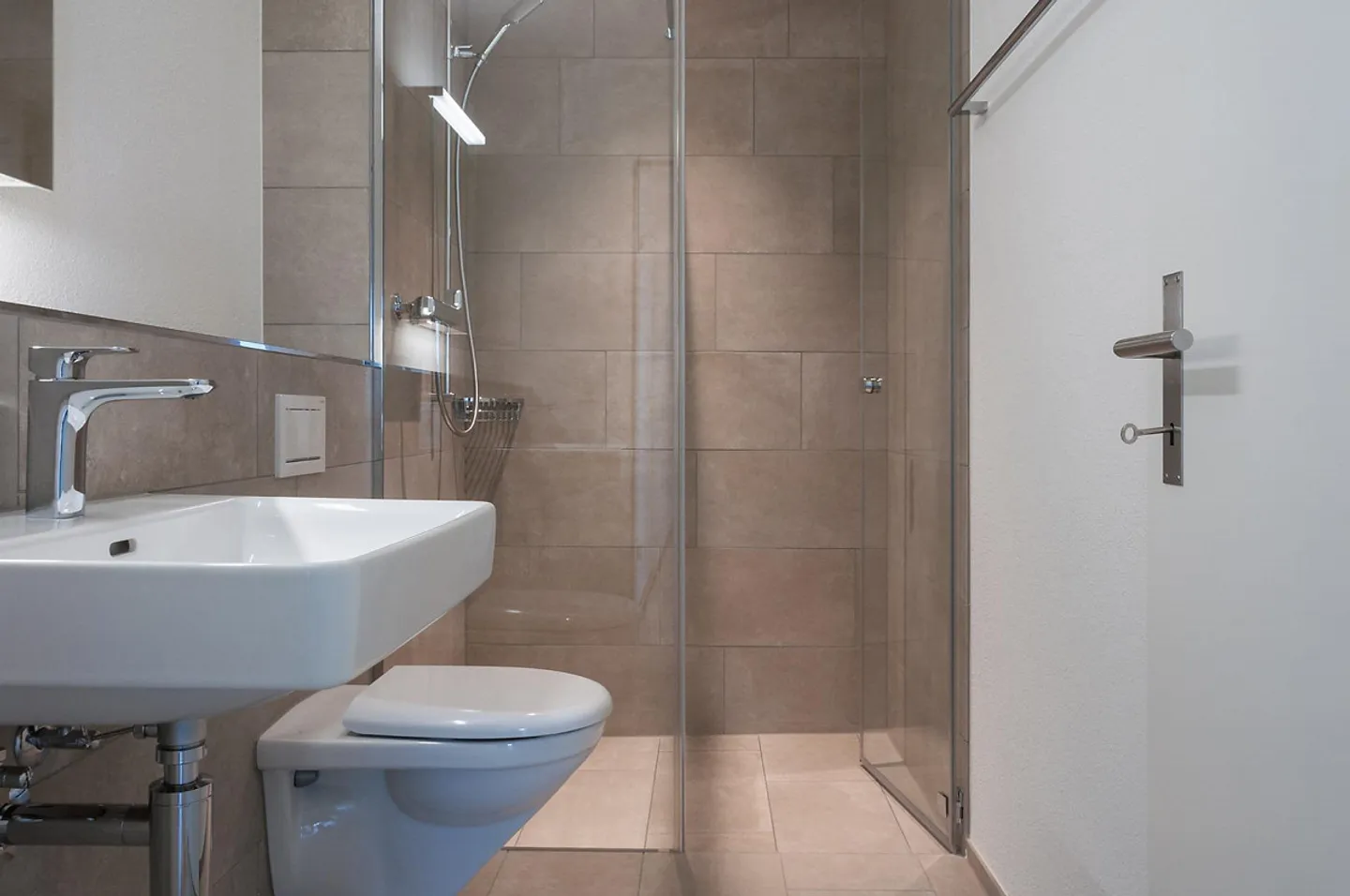 Home Sweet Home - Quiet Location Yet Central - Photo 10 of 11