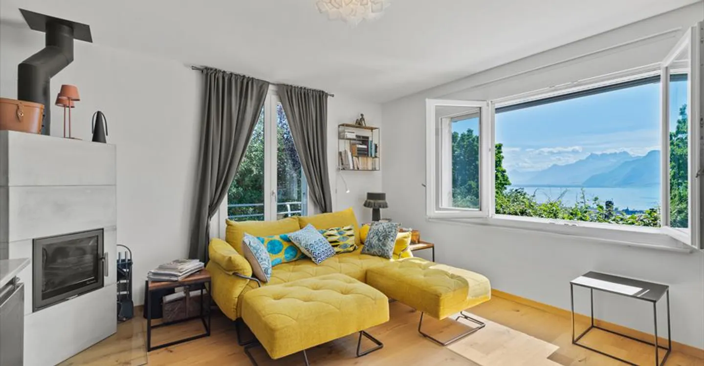 Charming Detached House in Chardonne - Photo 3 of 13