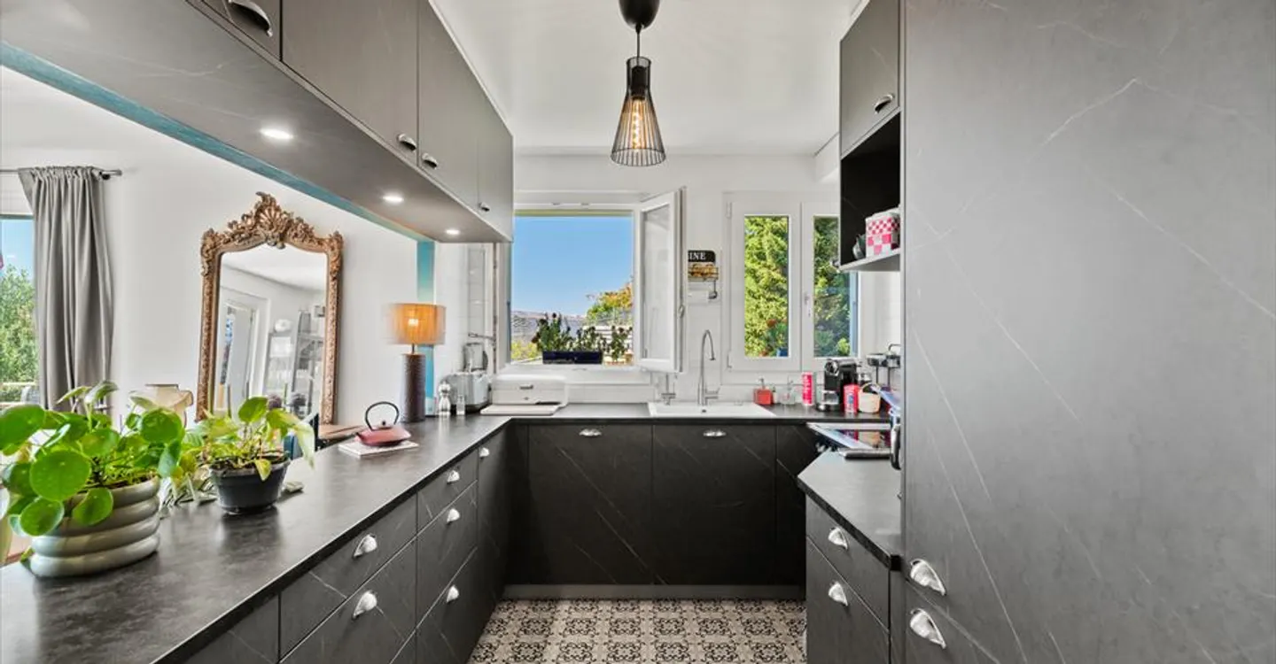 Charming Detached House in Chardonne - Photo 5 of 13
