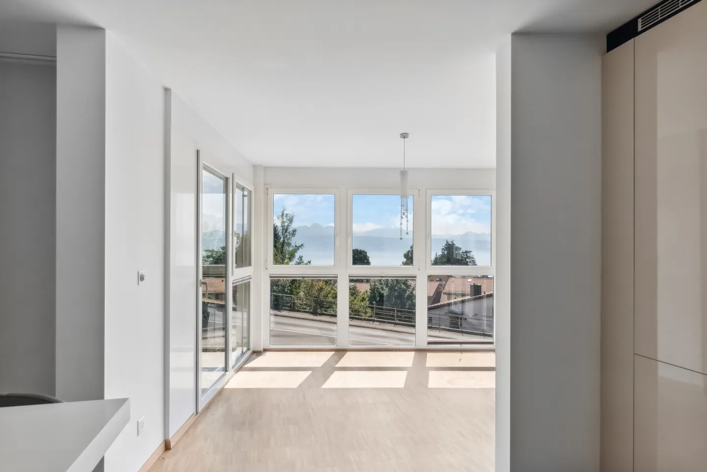 Appartamento elegante con vista eccezionale sul lago - Foto 4 di 11