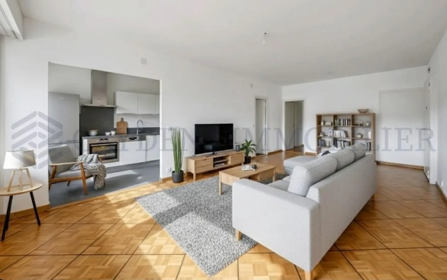 Appartement lumineux 5 pièces - Photo 1 sur 7