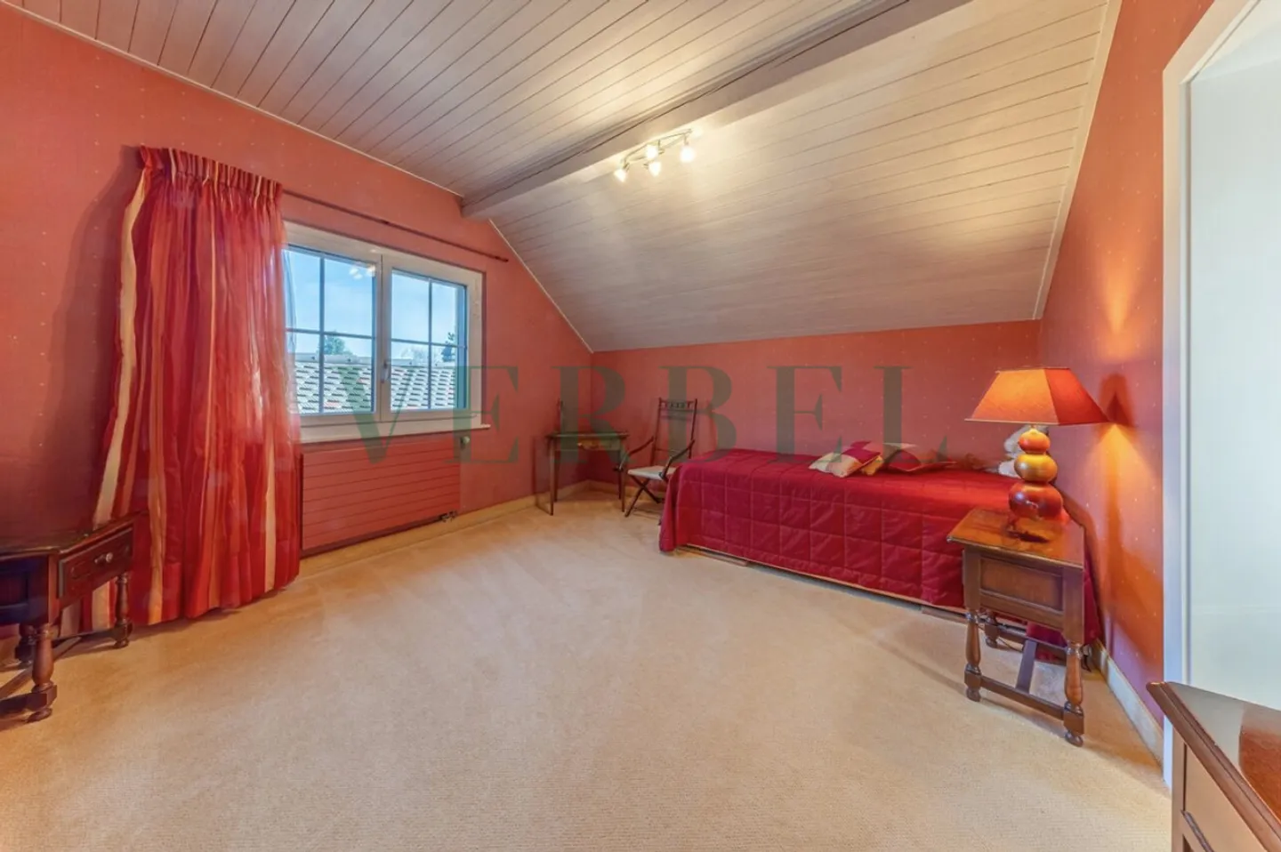 Magnifica casa familiare con piscina - Foto 10 di 13