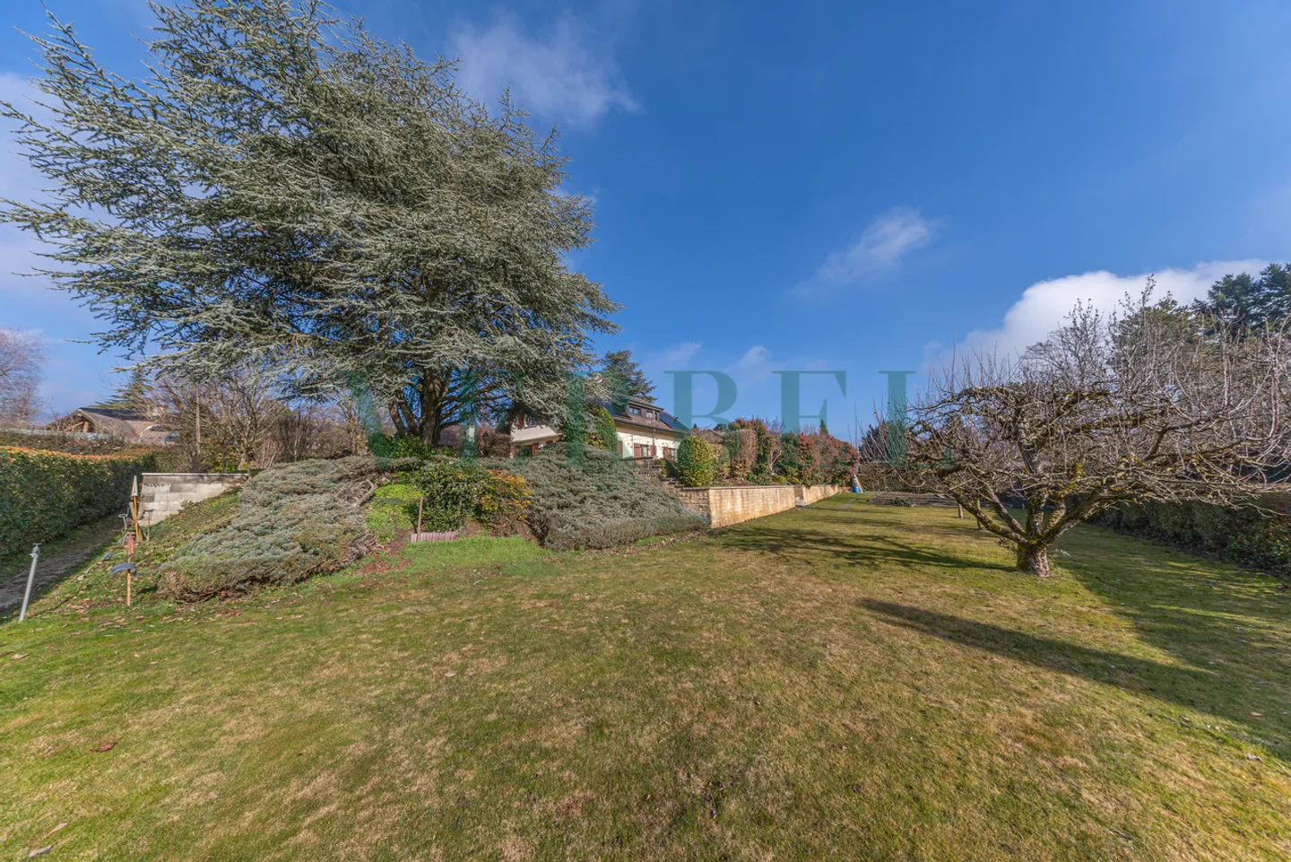 Magnifica casa familiare con piscina - Foto 12 di 13