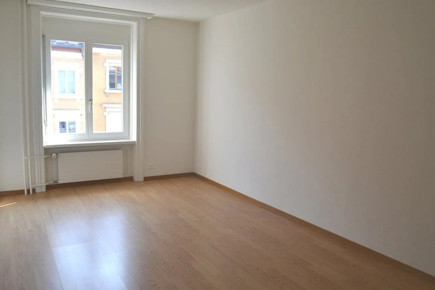Old Building Apartment at Goldbrunnenplatz - Photo 3 of 10